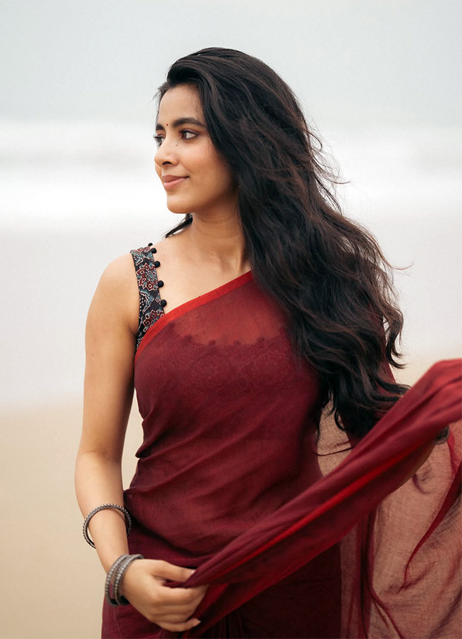 Shivani_20Nagaram_20_2810_29.jpg 10