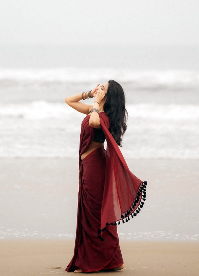 Shivani_20Nagaram_20_2813_29.jpg 13
