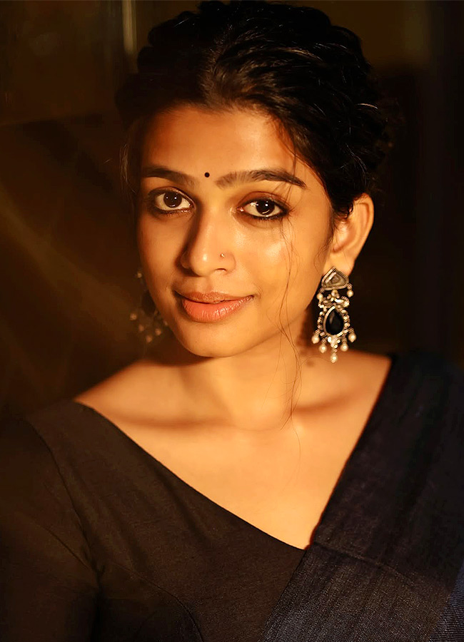 Ananthika_20Sanilkumar_20_288_29.jpg 8