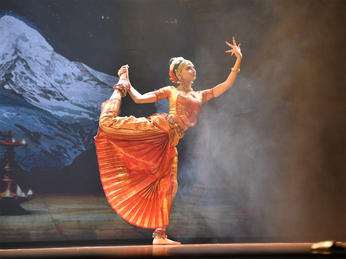 Dhanya_20Prasad_20Kuchipudi_20performance_20at_20Shilpakala_20Vedika__20_2819_29.jpg 19