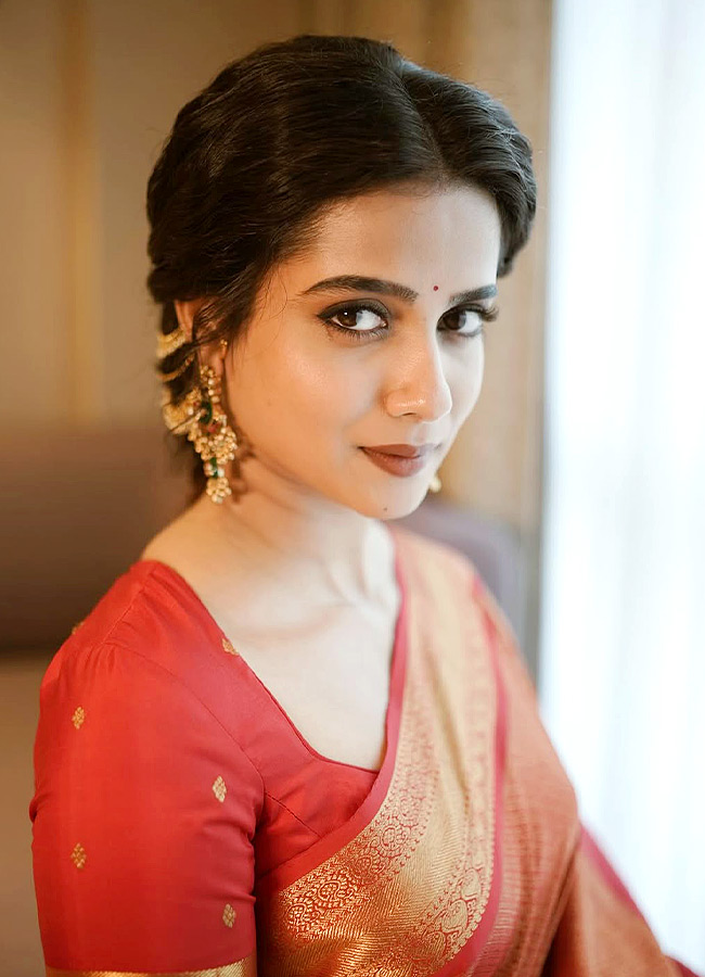 Sri_20Gouri_20Priya_20_287_29.jpg 8