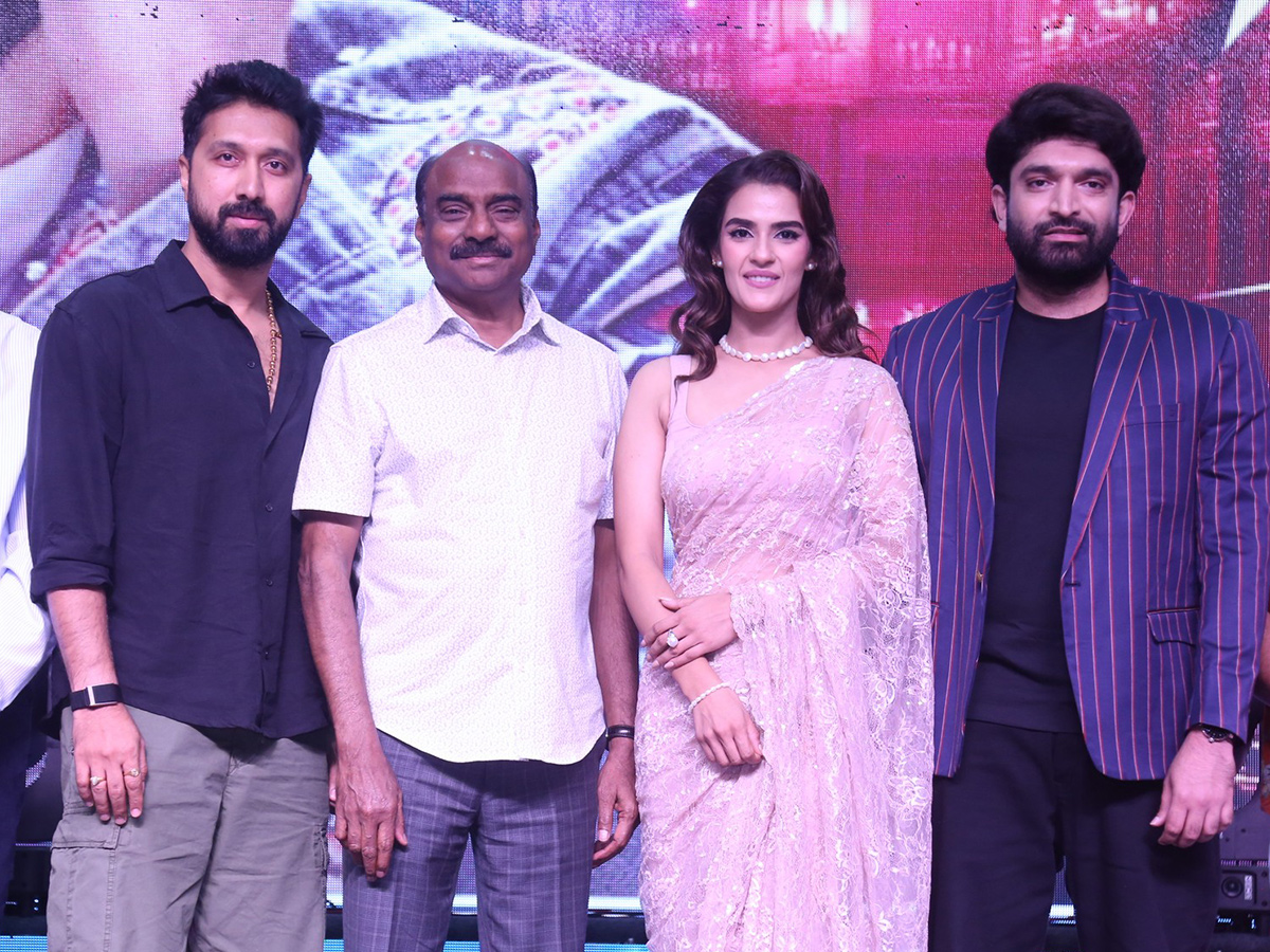 Nenu_20Ready_20Movie_20Konchem_20Konchem_20Song_20Launch_20Photos__20_2811_29.jpg 11