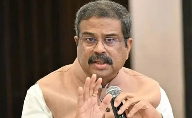 dharmendra_20pradhan.jpg