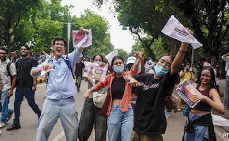 Jantar-Mantar_2C.jpg
