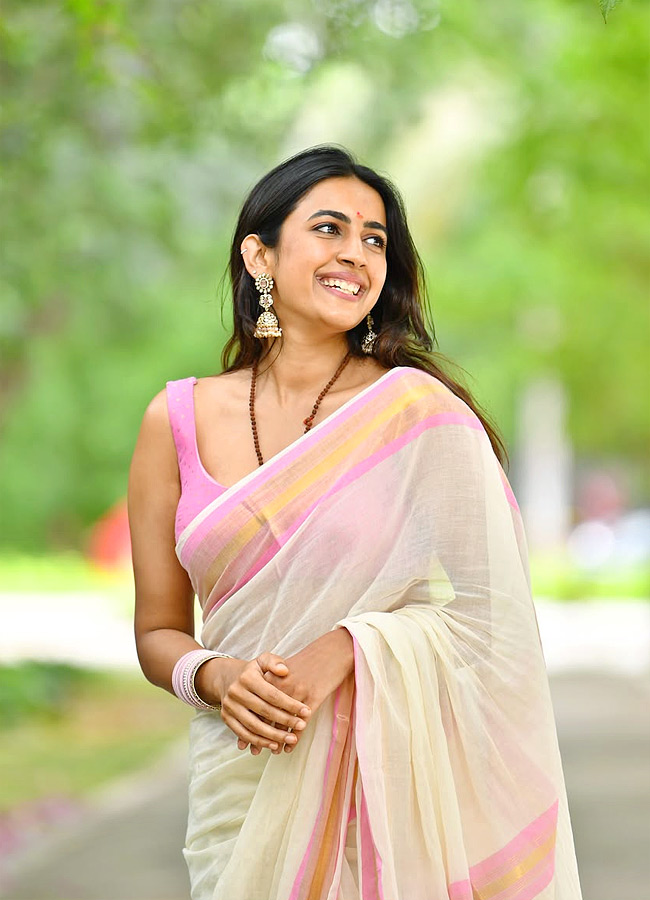 Niharika_20Konidela_20_284_29.jpg 4