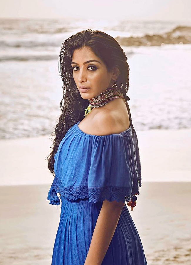 Padmapriya_20Janakiraman_20_288_29.jpg 8