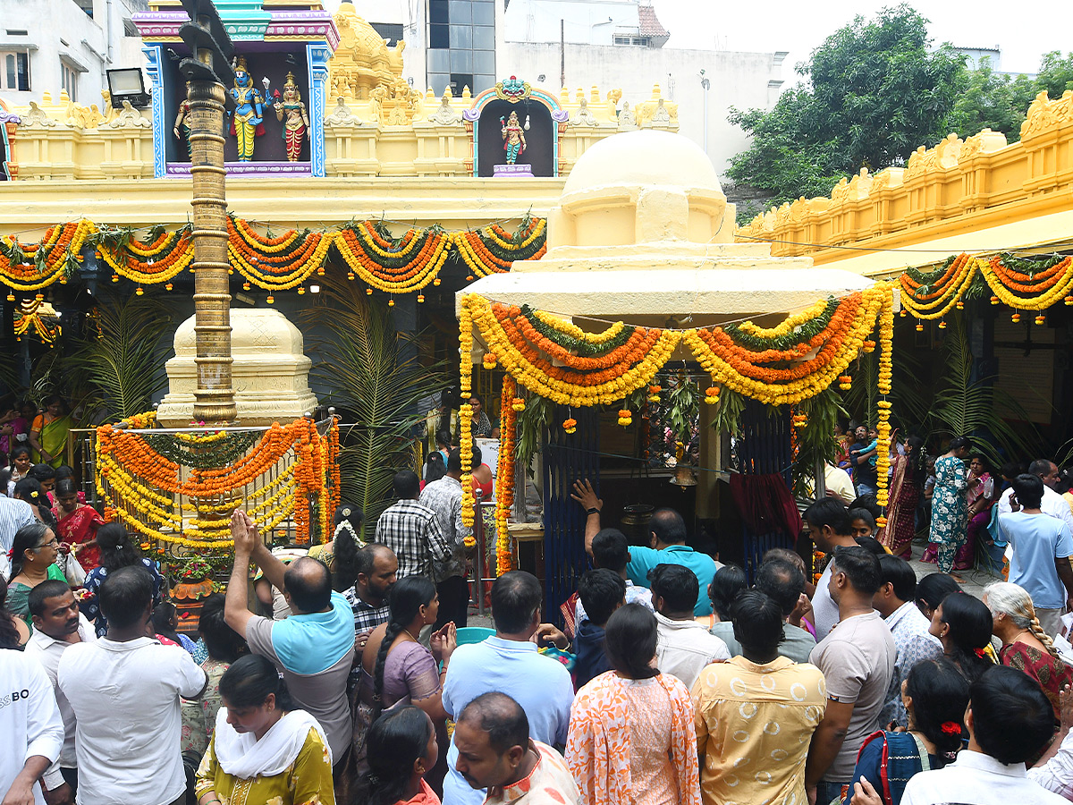 Tholi_20Ekadasi_20_282_29_5.jpg 2