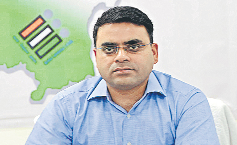 VIVEK-YADAV.jpg