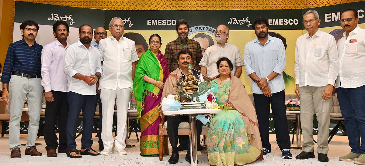 Chiranjeevi_20Speech_20about_20Satish_20Reddy_20at_20at_20BV_20Pattabhiram_20Award__20_2813_29.jpg 13