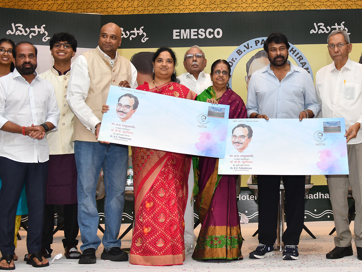 Chiranjeevi_20Speech_20about_20Satish_20Reddy_20at_20at_20BV_20Pattabhiram_20Award__20_283_29.jpg 3