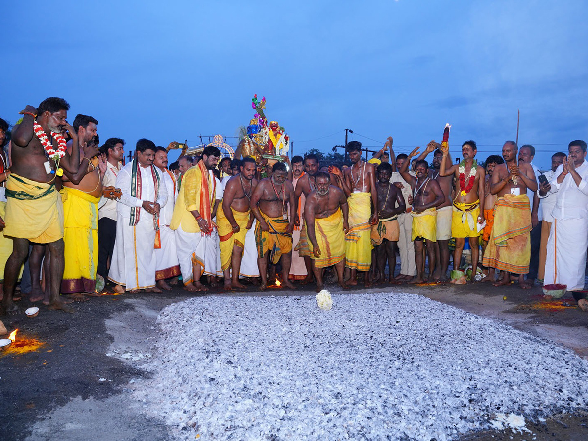 Dharmaraja_20Swamy_20Brahmotsavam_20Held_20Grandly_20In_20Srikalahasti__20_283_29.jpg 3