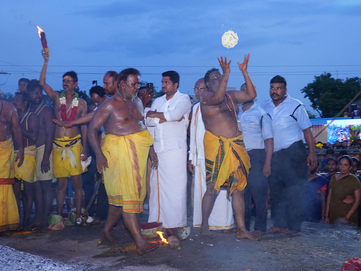 Dharmaraja_20Swamy_20Brahmotsavam_20Held_20Grandly_20In_20Srikalahasti__20_284_29.jpg 4