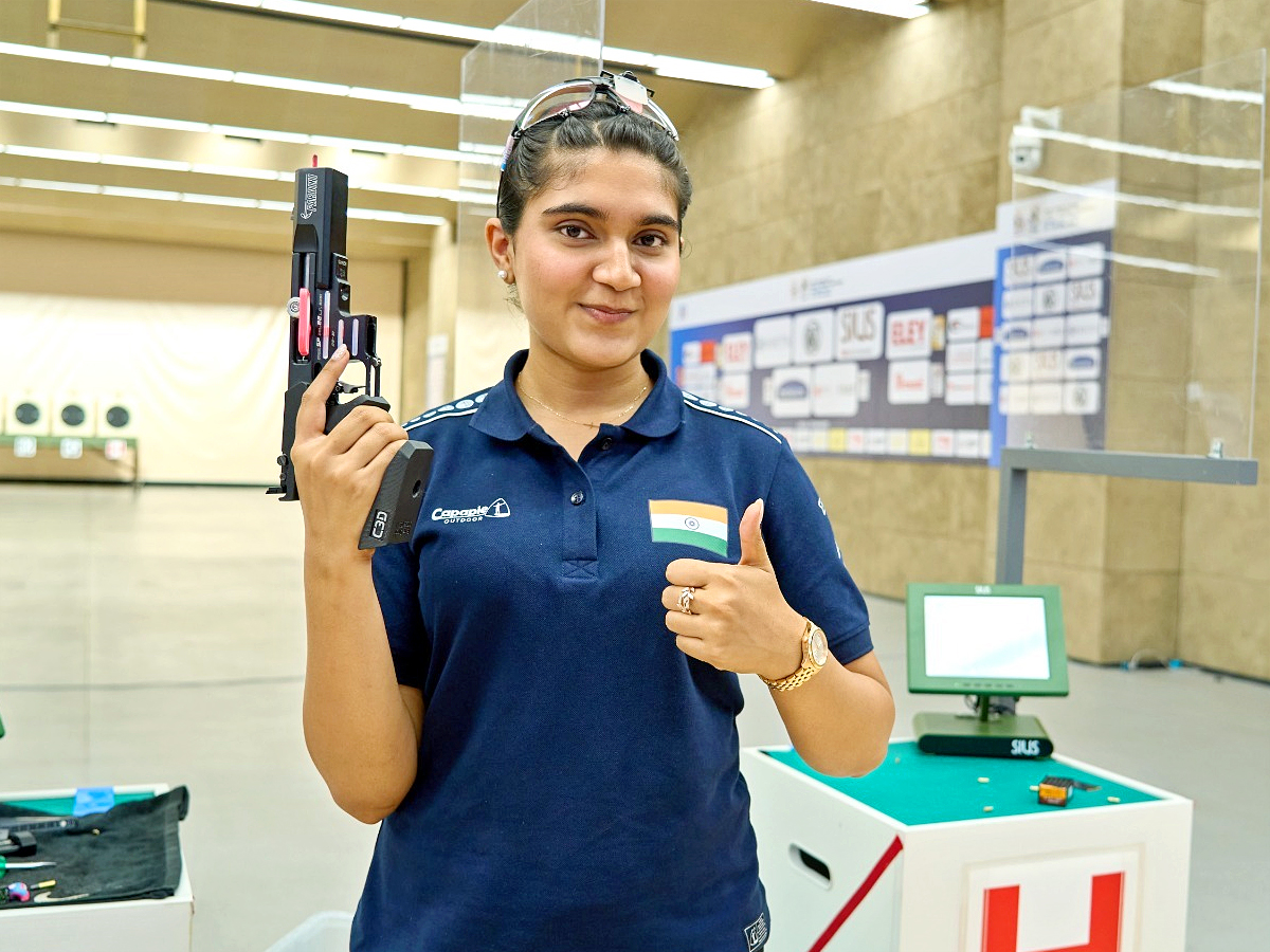In_20Esha_20Singh_20wins_20Gold_20Medal_20In_20The_20Womens_2025m_20Pistol_20Final_20Photos_20_282_29.jpg 2