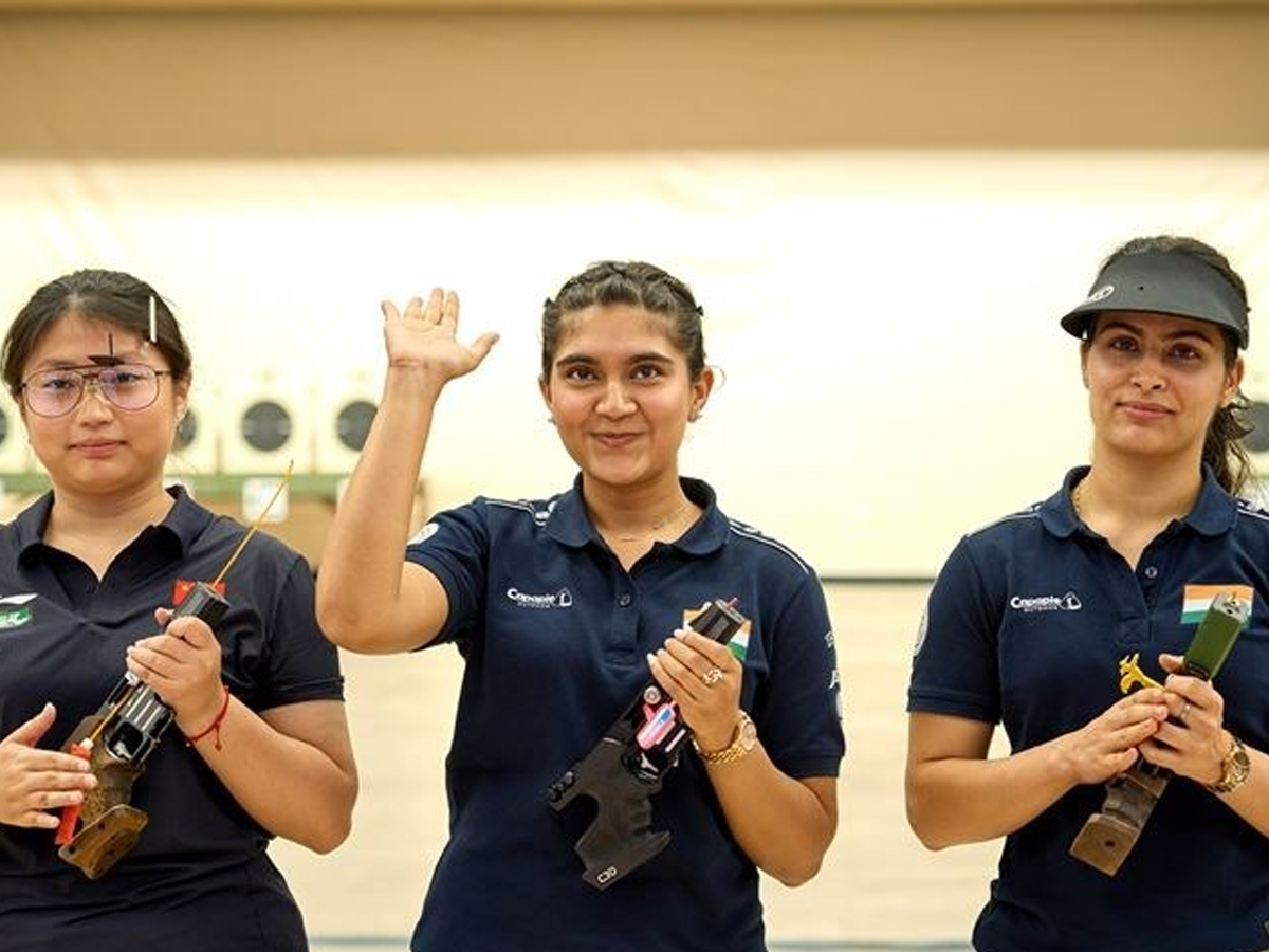 In_20Esha_20Singh_20wins_20Gold_20Medal_20In_20The_20Womens_2025m_20Pistol_20Final_20Photos_20_283_29.jpg 3