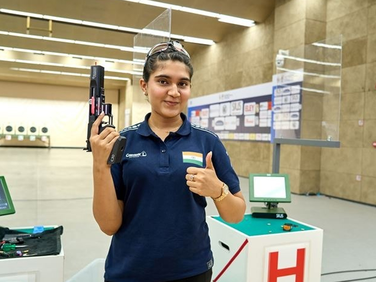 In_20Esha_20Singh_20wins_20Gold_20Medal_20In_20The_20Womens_2025m_20Pistol_20Final_20Photos_20_284_29.jpg 4