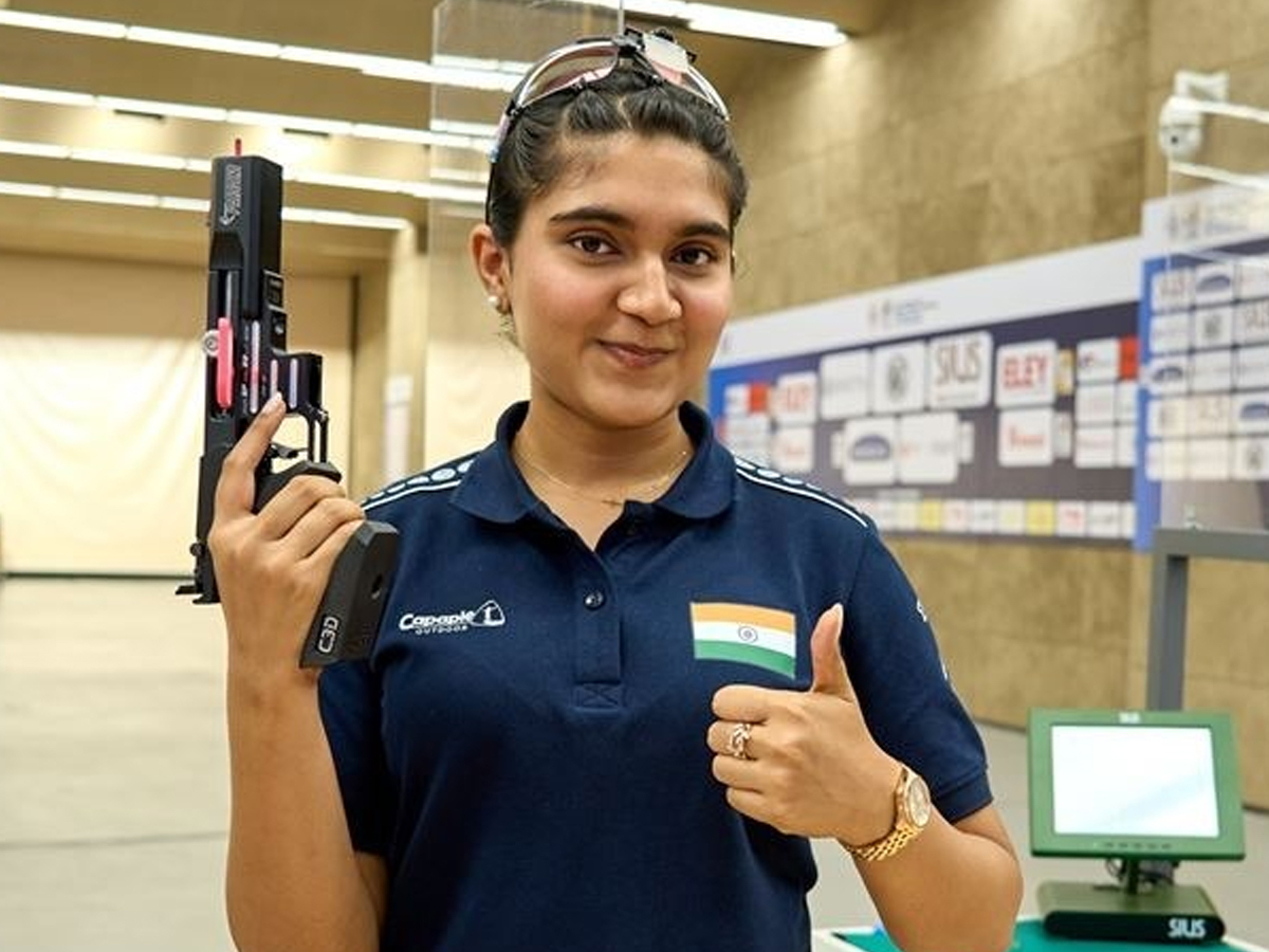 In_20Esha_20Singh_20wins_20Gold_20Medal_20In_20The_20Womens_2025m_20Pistol_20Final_20Photos_20_287_29.jpg 7
