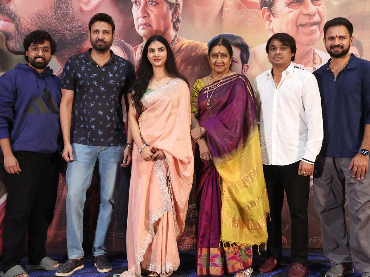 MAHENDRAGIRI_20VARAHI_20Teaser_20Launch_20Event_20HD_20Photos__20_2810_29.jpg 10