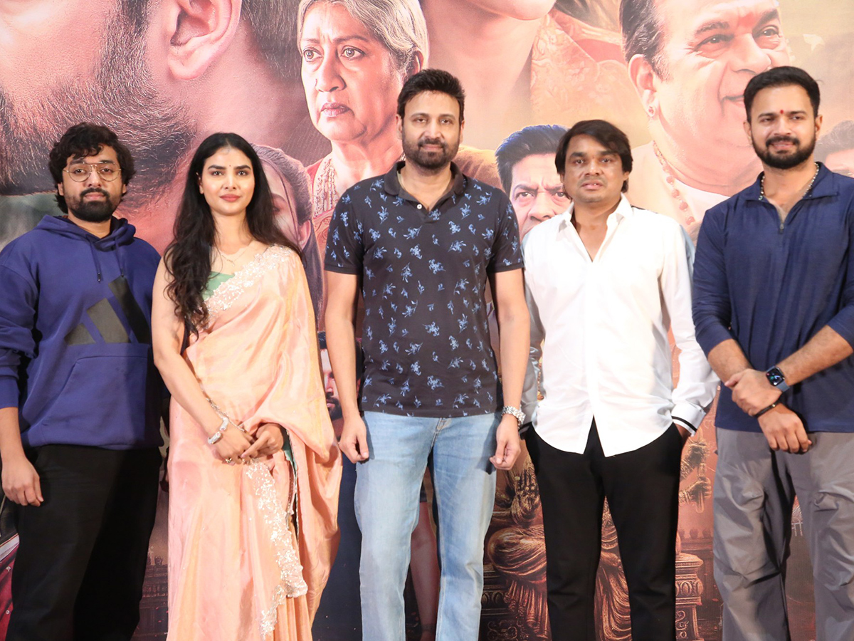 MAHENDRAGIRI_20VARAHI_20Teaser_20Launch_20Event_20HD_20Photos__20_286_29.jpg 6