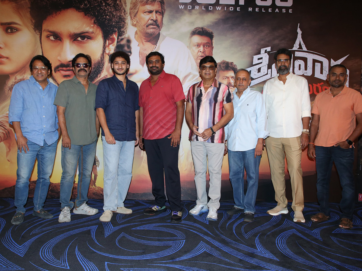 Srinivasa_20Mangapuram_20Release_20Press_20Meet_20HD_20Photos__20_2810_29.jpg 10