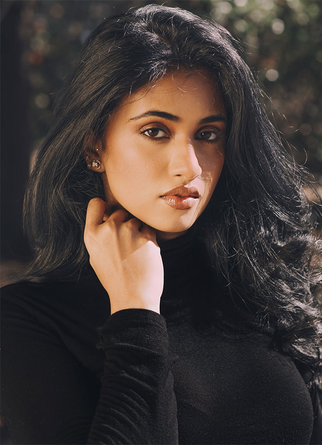 Tollywood_20Actor_20Naveen_20Voleti_20His_20Daughter_20Also_20Crazy_20Heroine_20viral_20photos__20_282_29.jpg 2