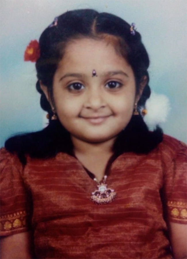 Chandramukhi_20Child_20Actress_20Praharshitha_20Srinivasan_20Stunning_20New_20Look_20Photos_20Trending__20_2816_29.jpg 16