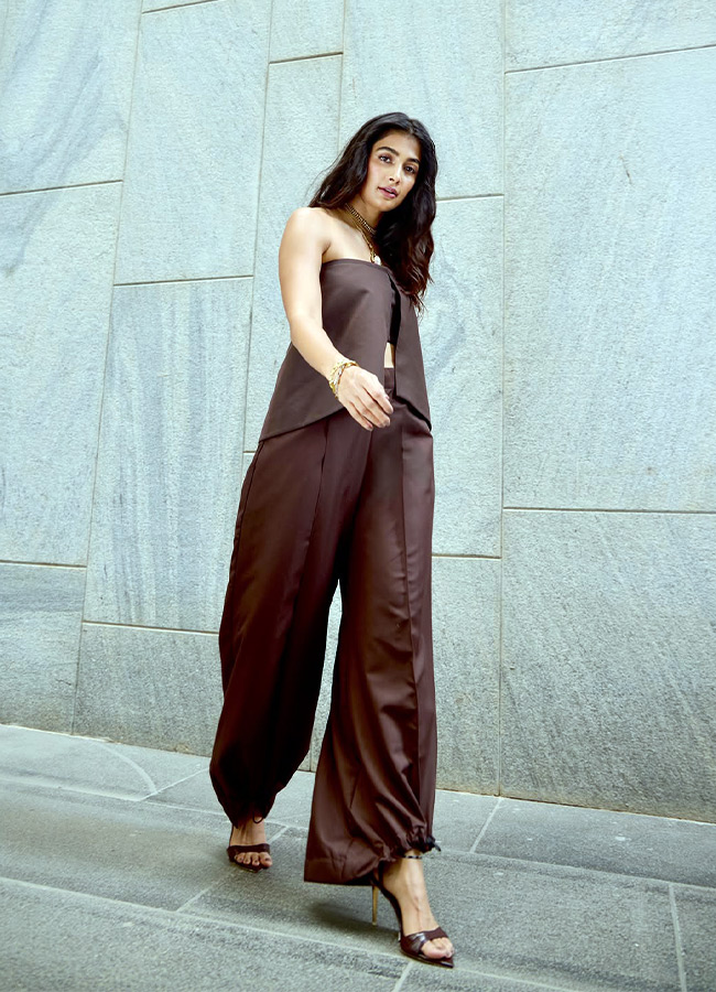 Pooja_20Hegde_20_285_29.jpg 5