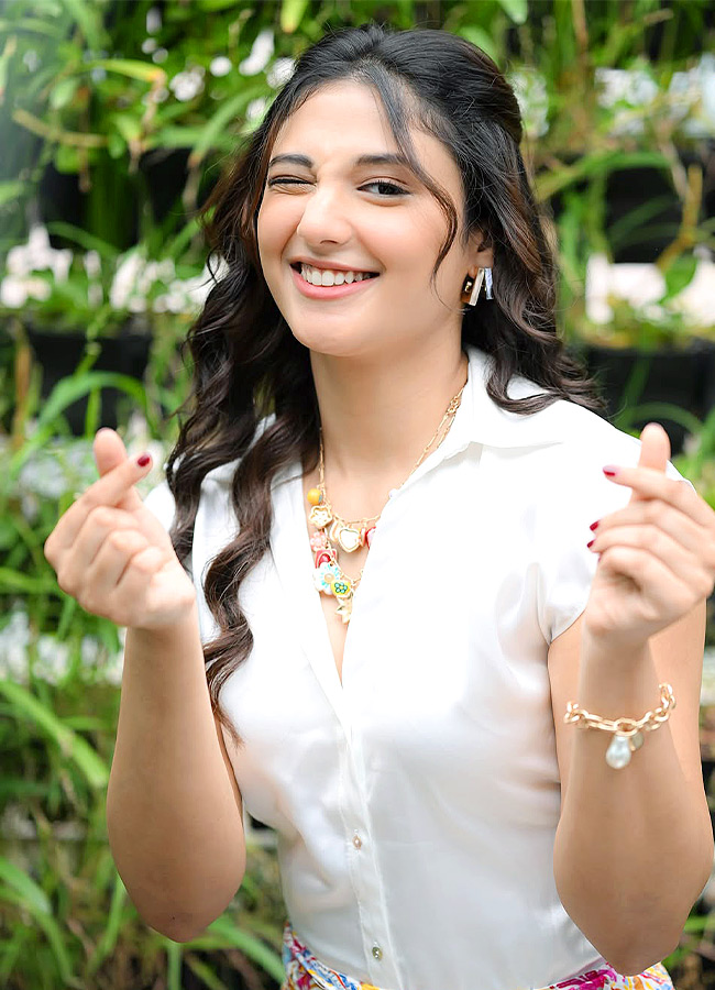 Ritika_20Nayak_20_288_29.jpg 8