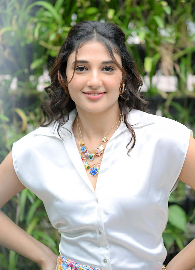 Ritika_20Nayak_20_289_29.jpg 9