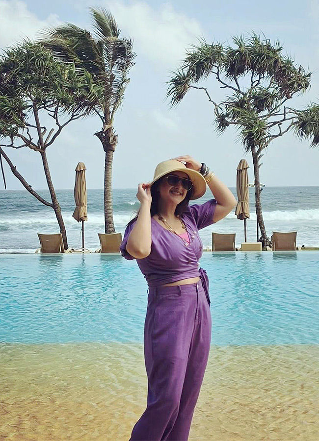 Sridevi_20Vijaykumar_20_283_29.jpg 3