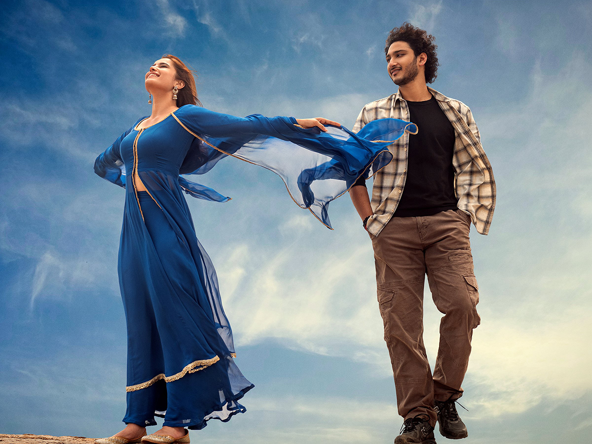 Srinivasa_20Mangapuram_20Moive_20HD_20Posters__20_282_29.jpg 2