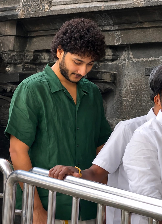 Actor_20Ghattamaneni_20Jayakrishna_20at_20Tirumala_20HD_20Photos__20_289_29.jpg 9