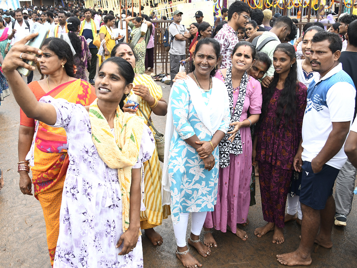 Devotional_20_20Simhachalam_20Giri_20Pradakshina_20Photo_20Galleryz_20_2820_29.jpg 20