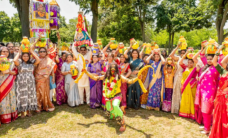 Nytta-Ashada-Masam-Bonalu-In-New-York.jpg