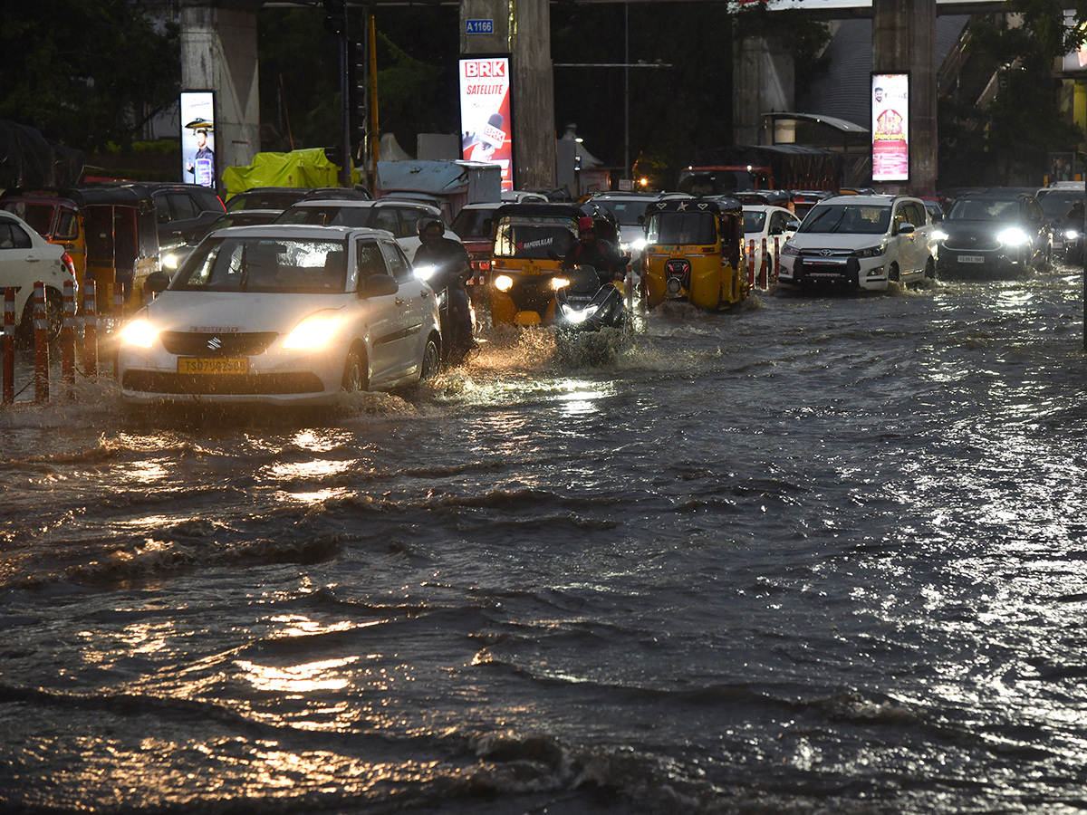 heavy_20rains_20in_20hyderabad_20latest_20news__20_2820_29.jpg 20