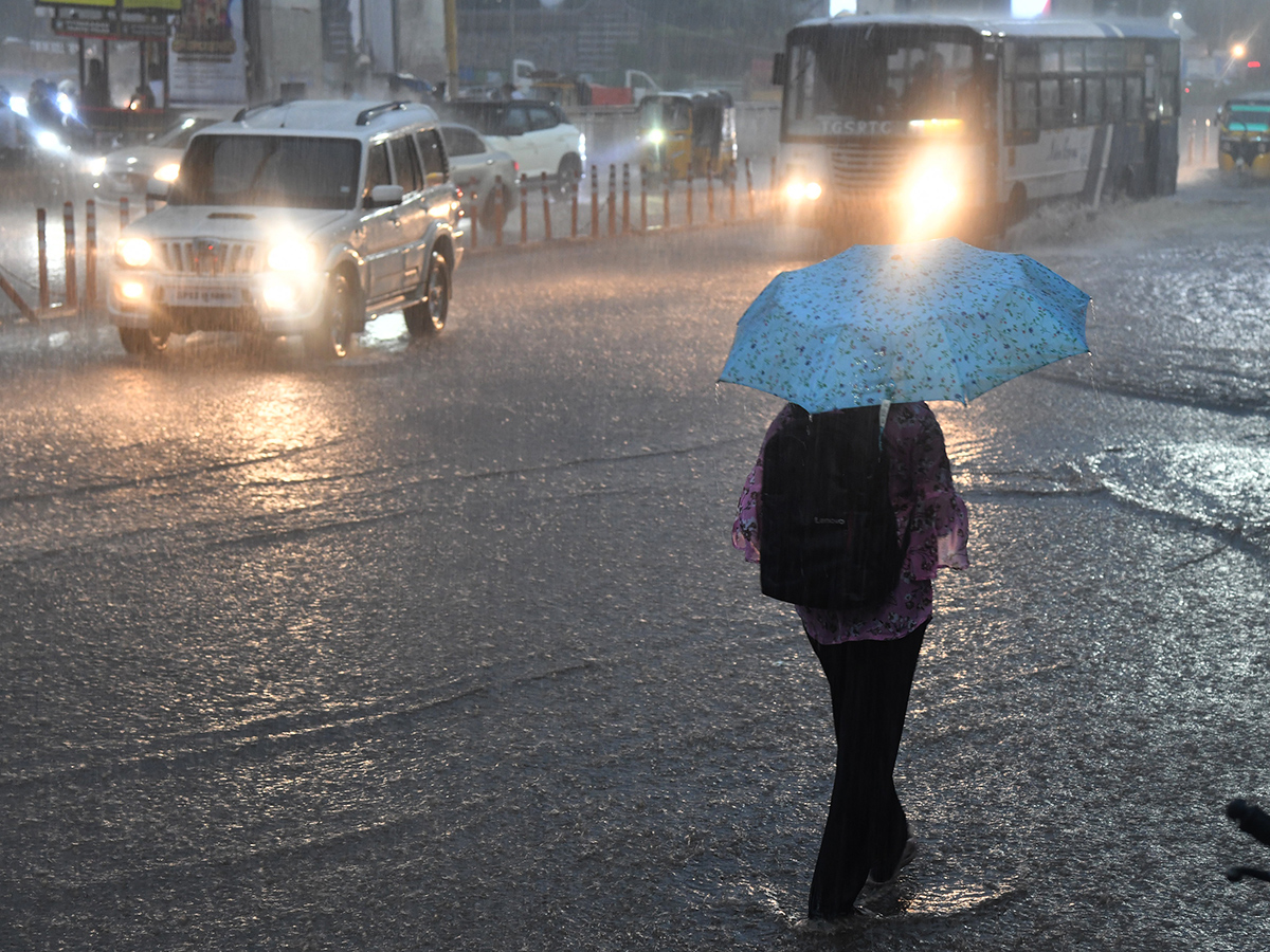 heavy_20rains_20in_20hyderabad_20latest_20news__20_282_29.jpg 2