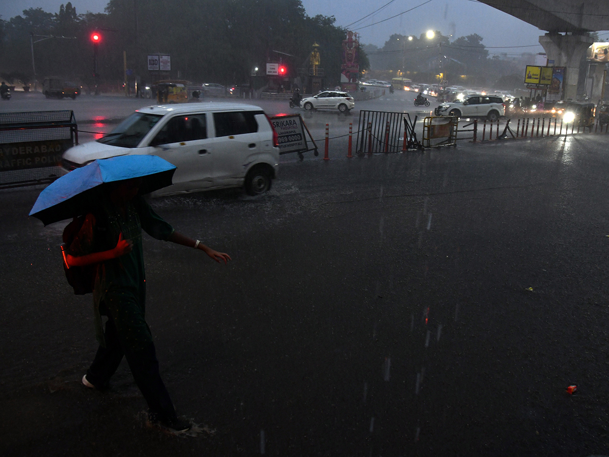 heavy_20rains_20in_20hyderabad_20latest_20news__20_285_29.jpg 5