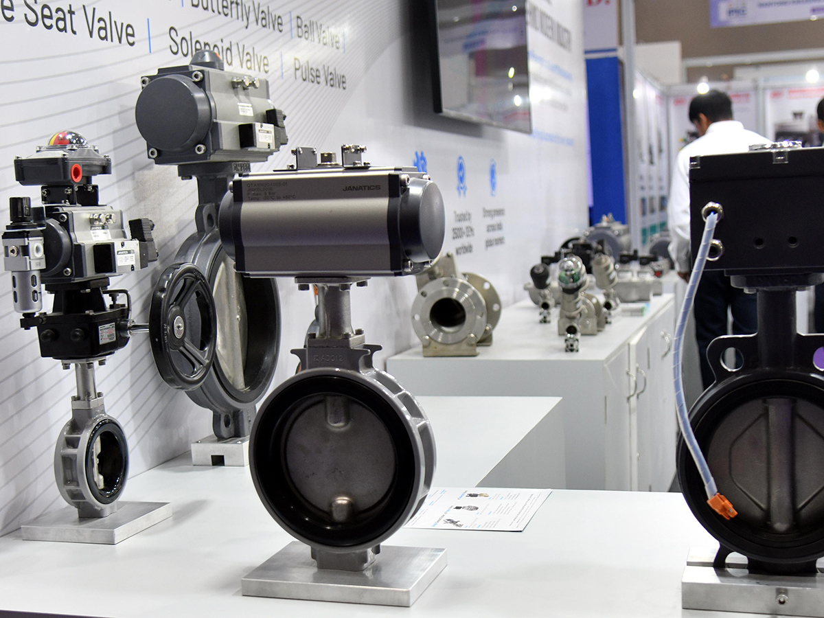 Hyderabad_20_20Exhibition_20at_20HITEX_20Impresses_20Visitors_20HD_20Photos__20_2810_29.jpg 10