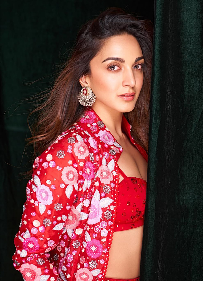 Indian_20Actress_20Kiara_20Advani_20Birthday_20Special_20Photos__20_2818_29.jpg 18