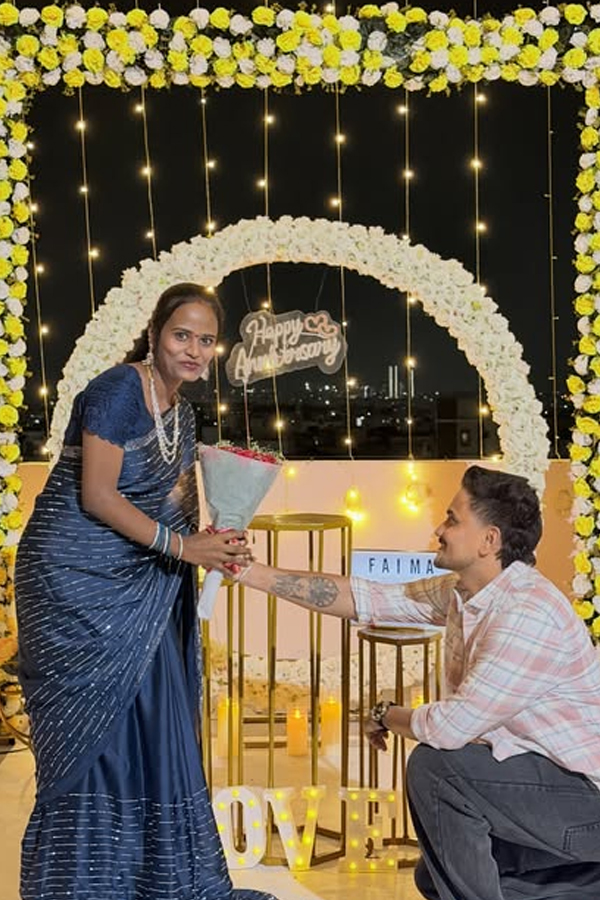 Jabardasth_20Faima_20enjoying_20Time_20with_20Her_20Husband_20Photos_20_2813_29.jpg 14