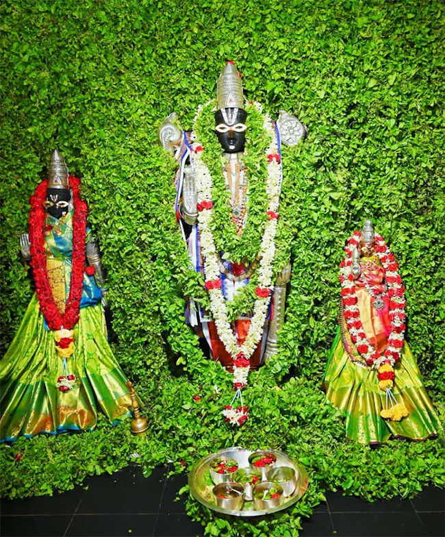 Sri_20Srungara_20Vallabha_20Swamy_20Temple_20Tirupati_20East_20Godavari__20_2821_29.jpg 21