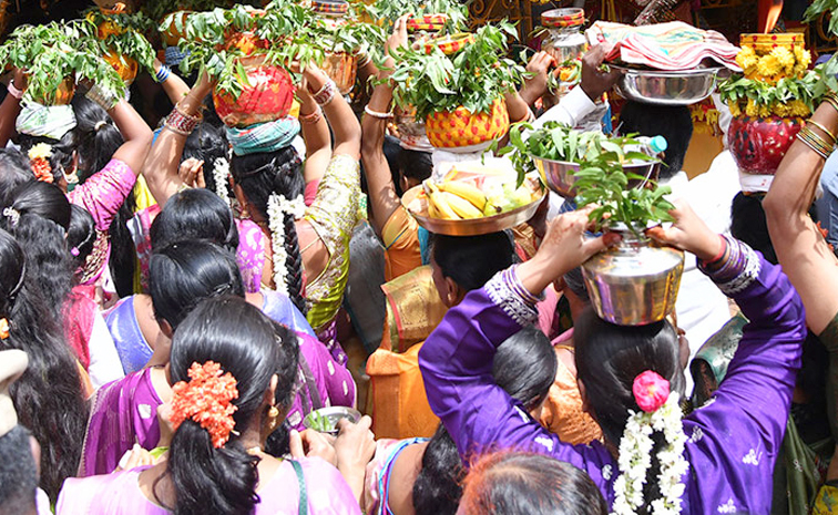 bonalu.jpg