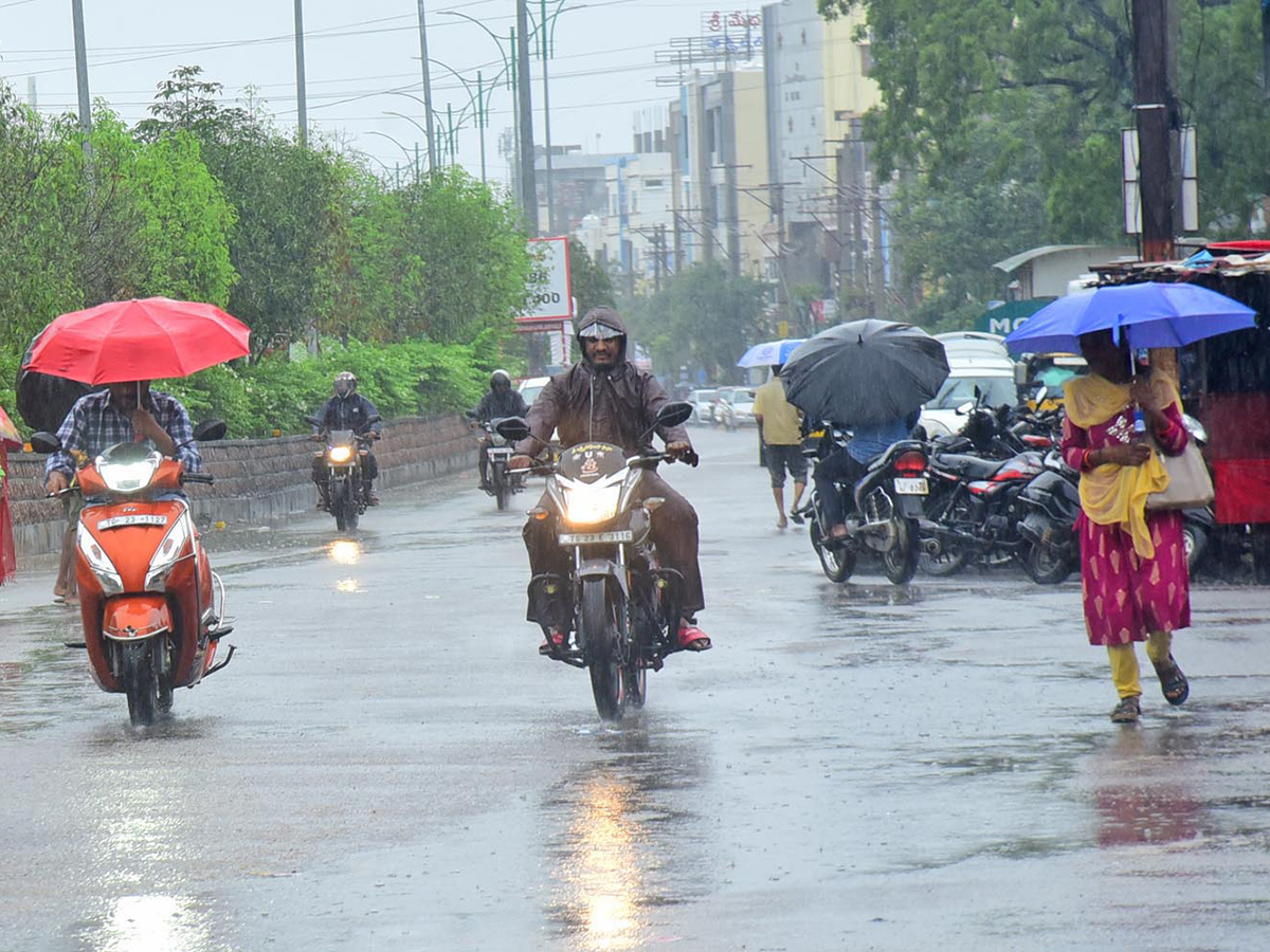 heavy_20rains_20in_20telangana__20_2811_29.jpg 11