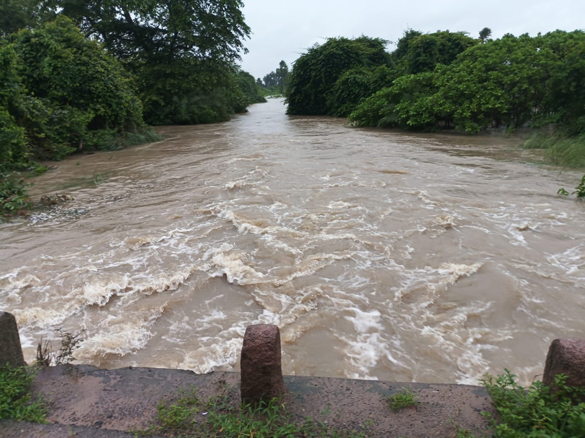 heavy_20rains_20in_20telangana__20_2814_29.jpg 14
