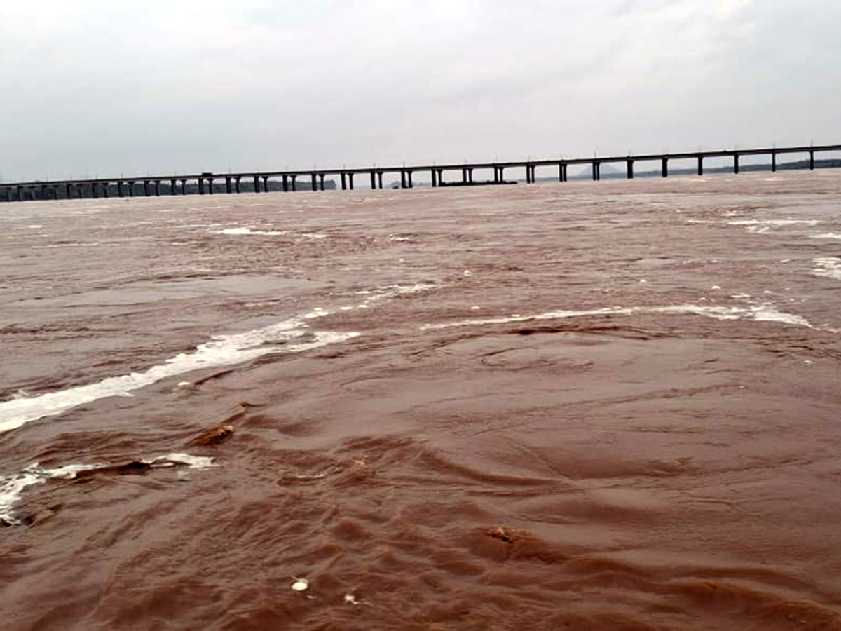 heavy_20rains_20in_20telangana__20_2815_29.jpg 15