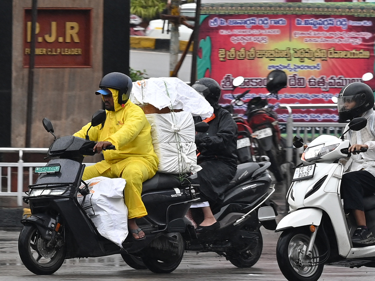 heavy_20rains_20in_20telangana__20_2823_29.jpg 23