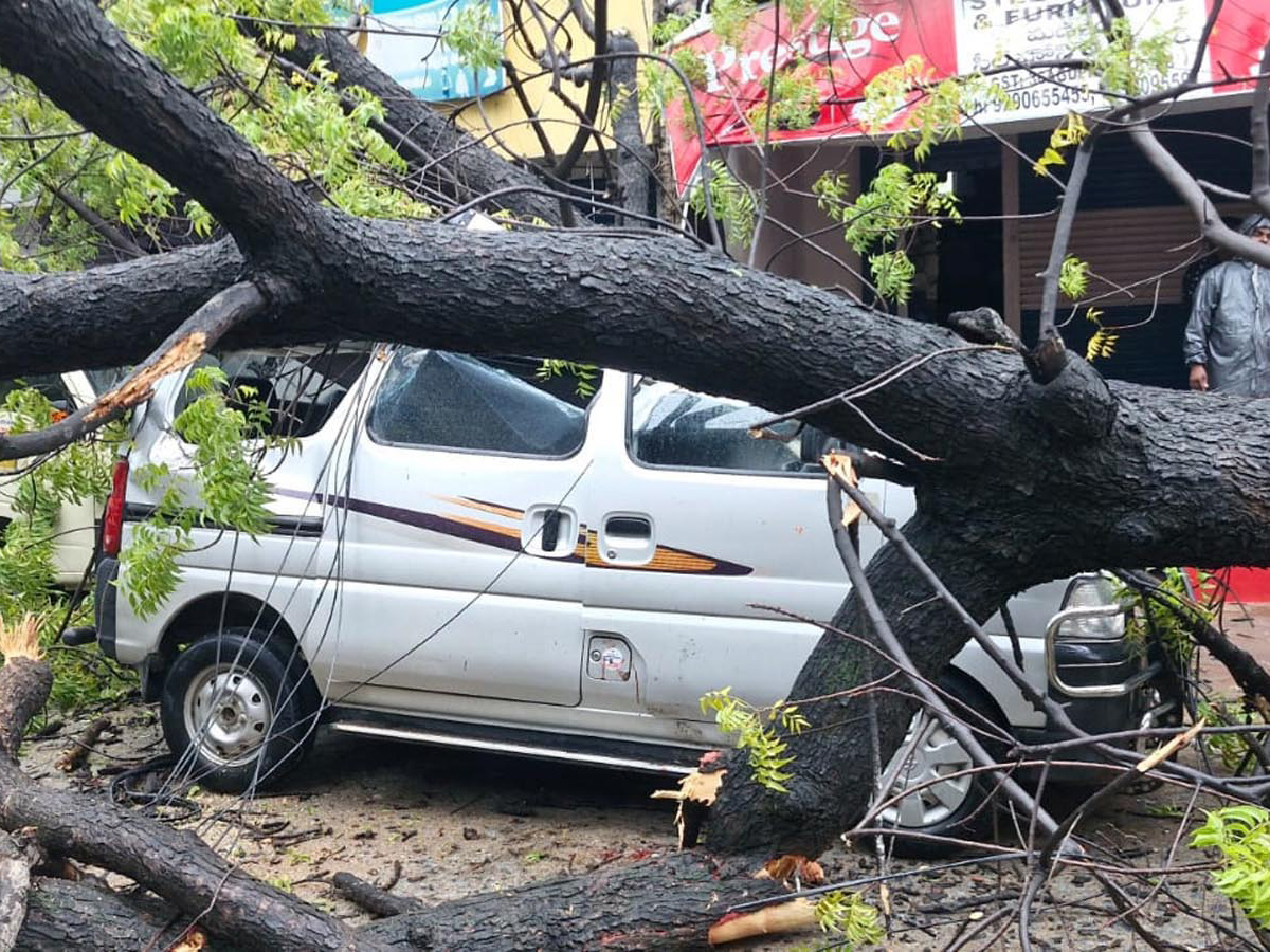 heavy_20rains_20in_20telangana__20_2825_29.jpg 25
