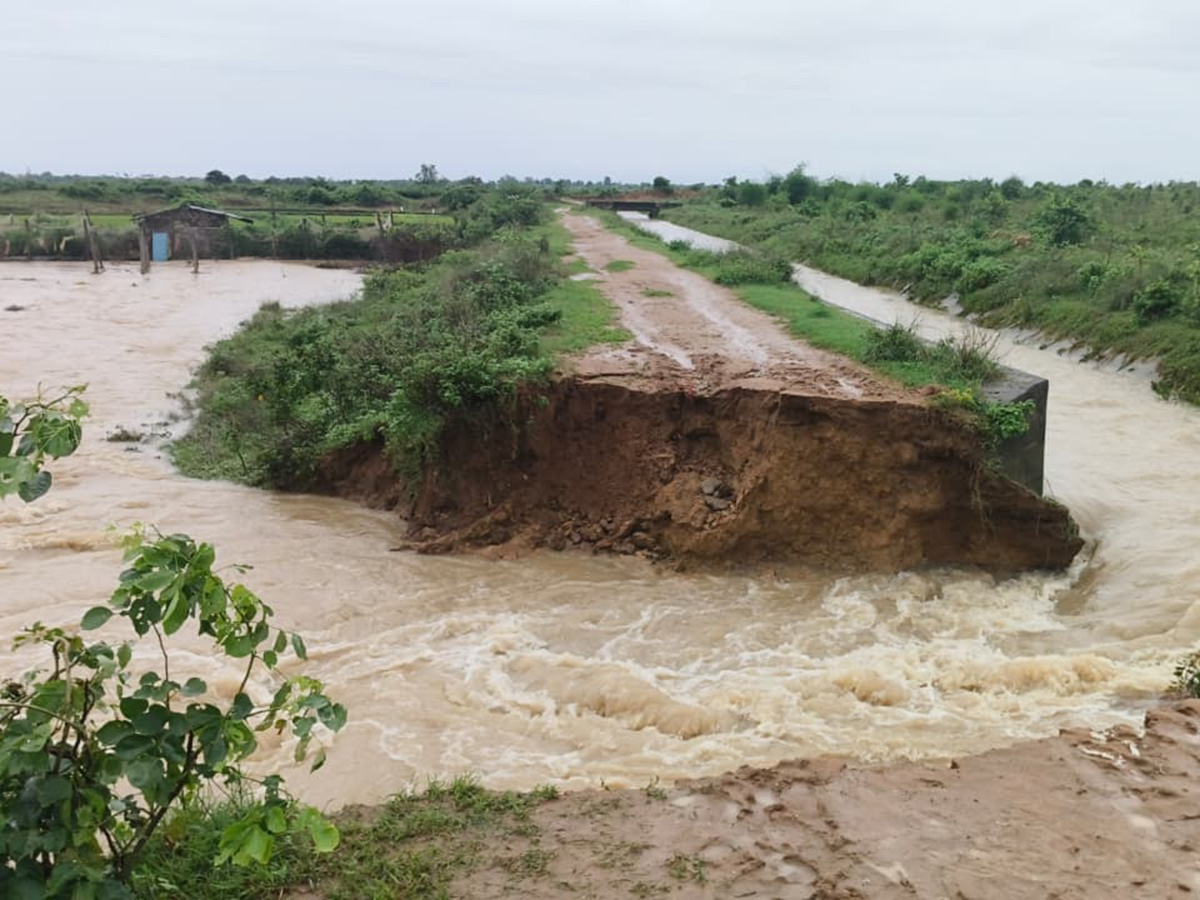 heavy_20rains_20in_20telangana__20_284_29.jpg 4