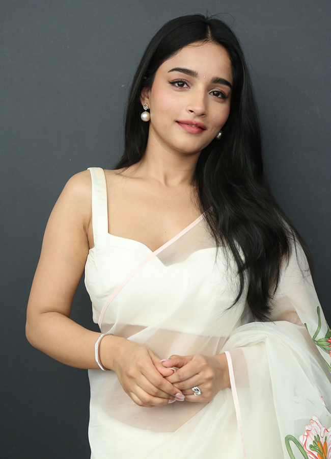 Actress_20Vishakha_20Dhiman_20Latest_20Exclusive_20Photos__20_2813_29.jpg 13