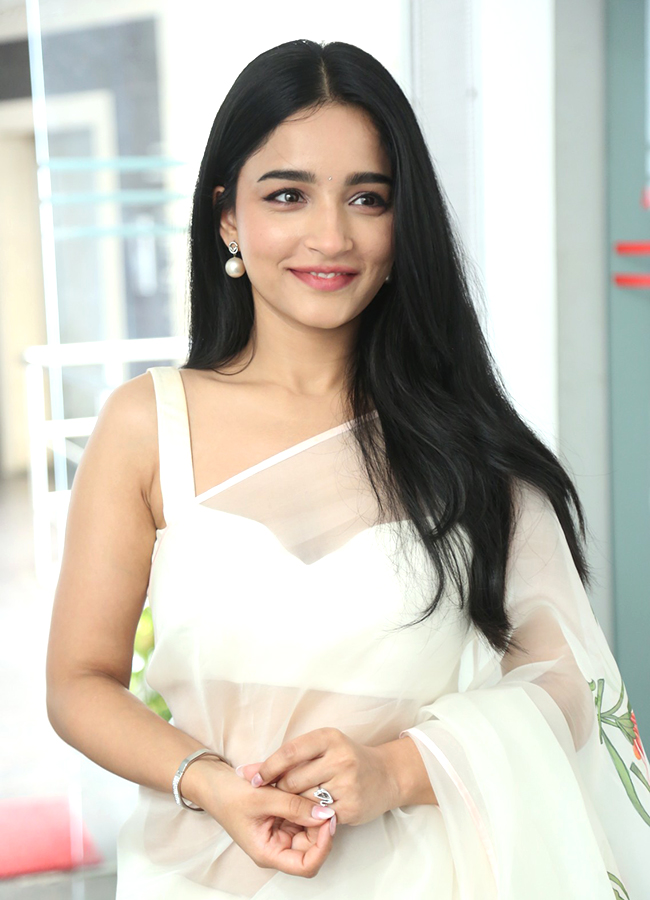 Actress_20Vishakha_20Dhiman_20Latest_20Exclusive_20Photos__20_283_29.jpg 3