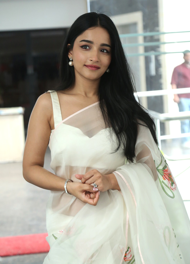 Actress_20Vishakha_20Dhiman_20Latest_20Exclusive_20Photos__20_289_29.jpg 9